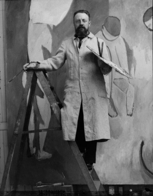 Henri Matisse, Paris, May 13, 1913. Photograph by Alvin Langdon Coburn. Via New York Public Library / Wikimedia Commons.