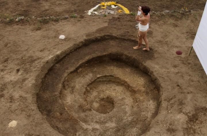 MOTHER/EARTH: Alexandra Goldman Interviews Activist Performance Artist Maria Evelia Marmolejo