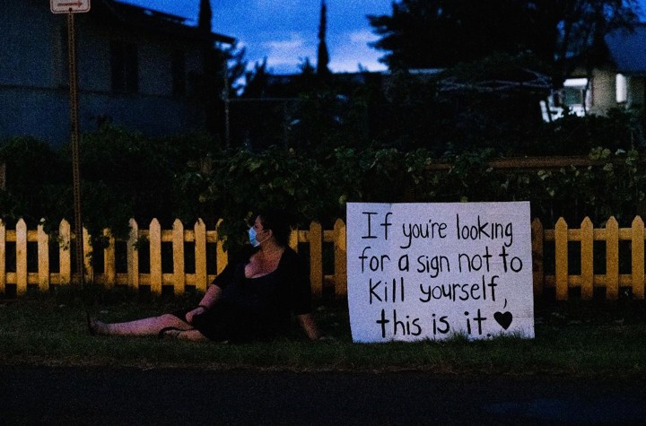 Pictures From a Pandemic: Photographers Layla Love and Rachel Crane Document Hawaii's Heartening Signage