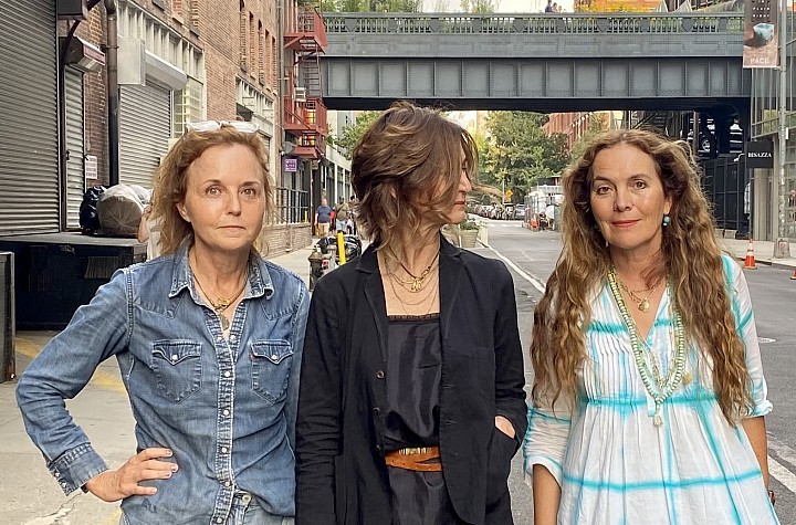 No W here is Here: Alice Hope, Toni Ross, and Bastienne Schmidt at Ricco/Maresca, New York.