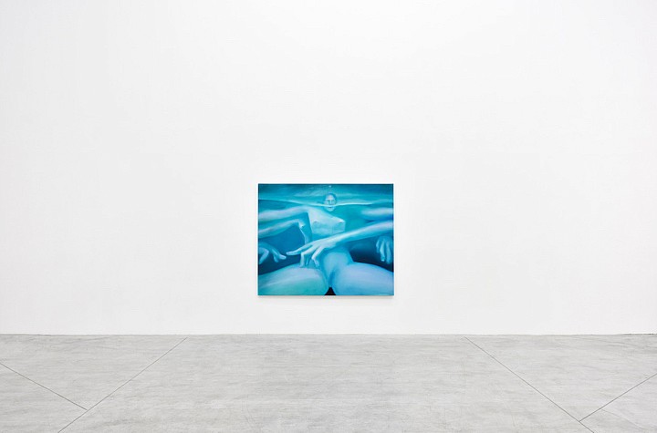 Elizabeth Glaessner: Four legs in a garden at Le Consortium