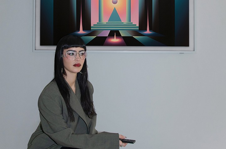 Pilar Zeta: Between Portals