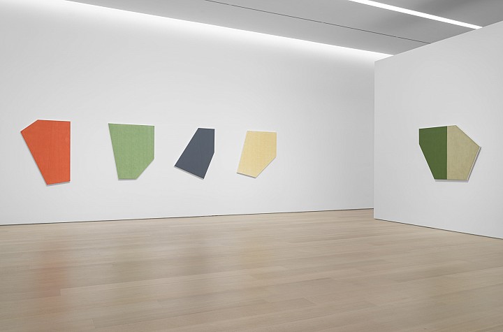 Robert Mangold: Pentagons and Folded Space at Pace