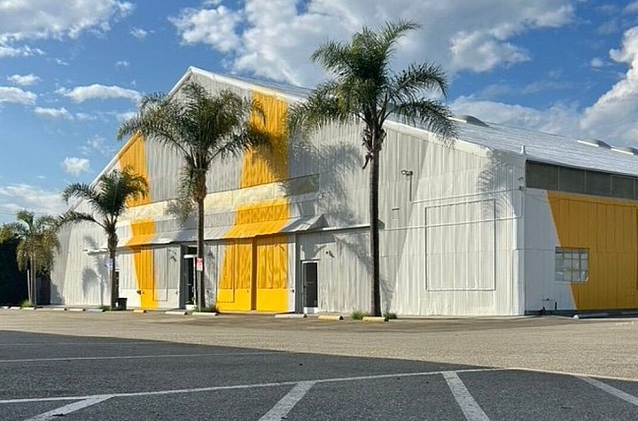 Art Criticism from Afar: Under One Roof at Santa Monica Studios 3026, Airport Arts Center