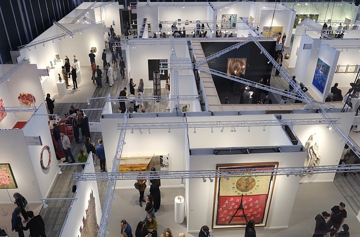 Don’t Miss These Seven Pieces at the 15th Edition of Frieze New York, Open Now at The Shed